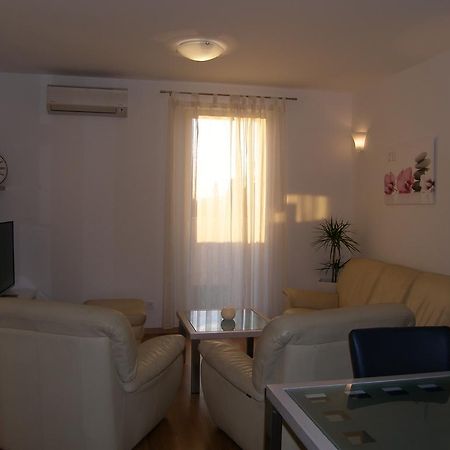 Momentum Apartment Split Exterior foto